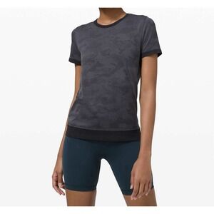 Lululemon Swiftly Breathe Short Sleeve Camo Vented Camo Black‎  Grey Size 4